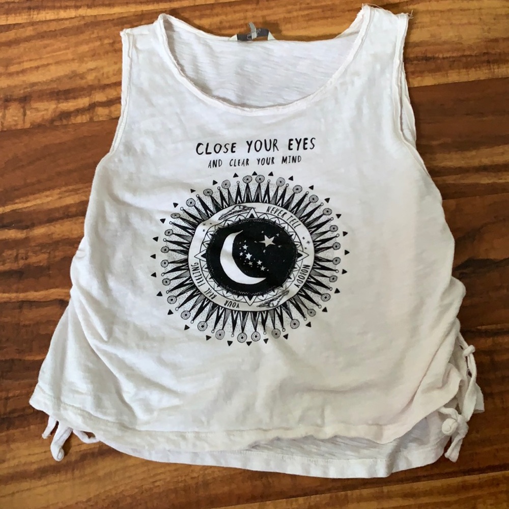 CLOSE YOUR EYES & CLEAR YOUR MIND